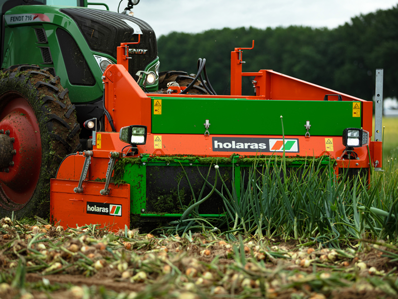 loofmaaier krautschläger haulmtopper uienloof roterend mes loof verwijderen Loof klapper Onion field topper Krautschlägler Uienmachine loofsnijder uienmaaier uienoogst zwiebelernte onion haulm topper Zwiebelblattmäher zwiebelkrautschläger klapper